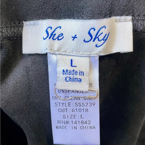 She + Sky Black Faux Suede Shorts Size L NWOT - Picture 4 of 4